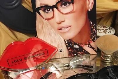 eyeglass display2